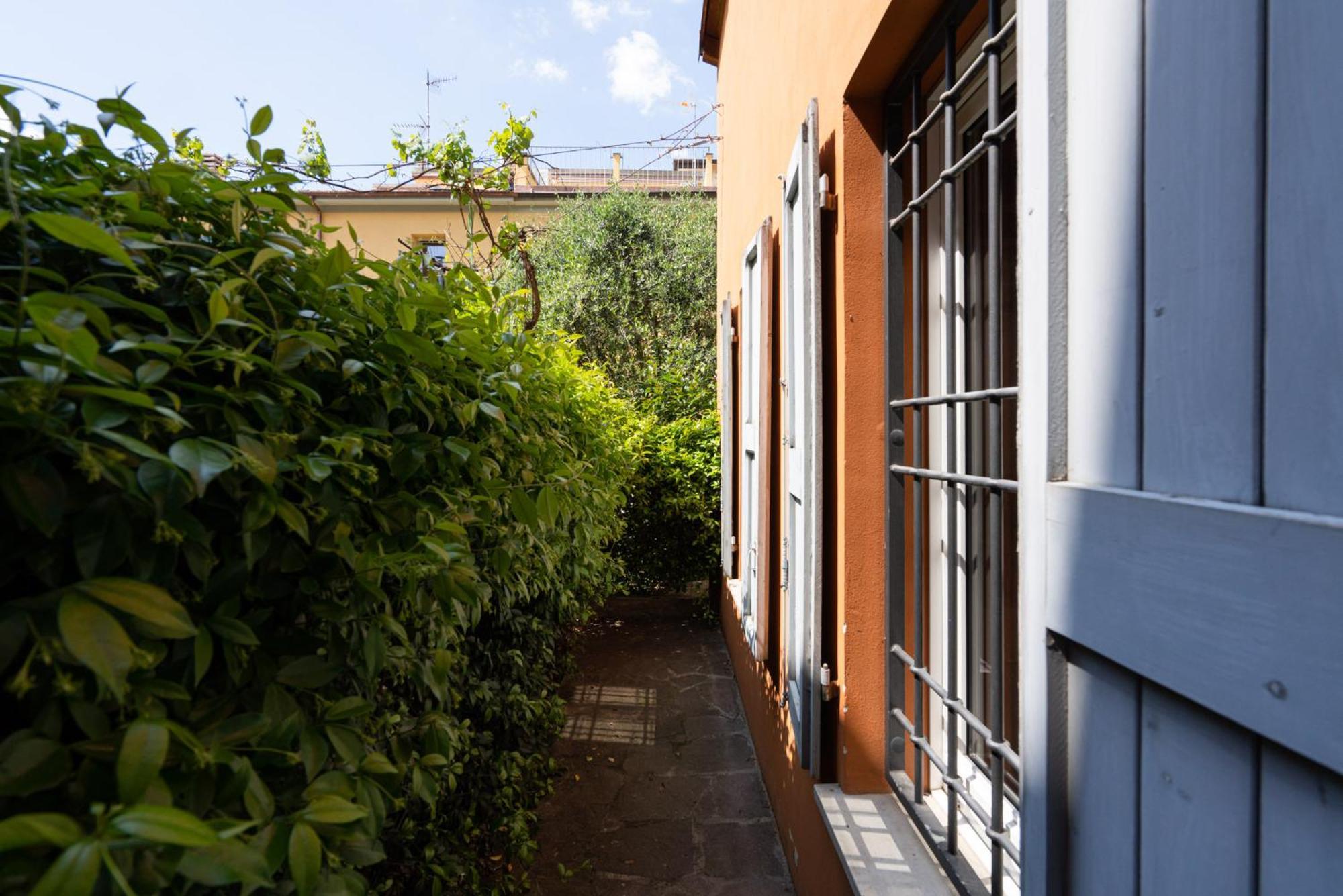 Authentic Bologna Relax: 10 Minutes From The Heart Of Town Apartment Bagian luar foto