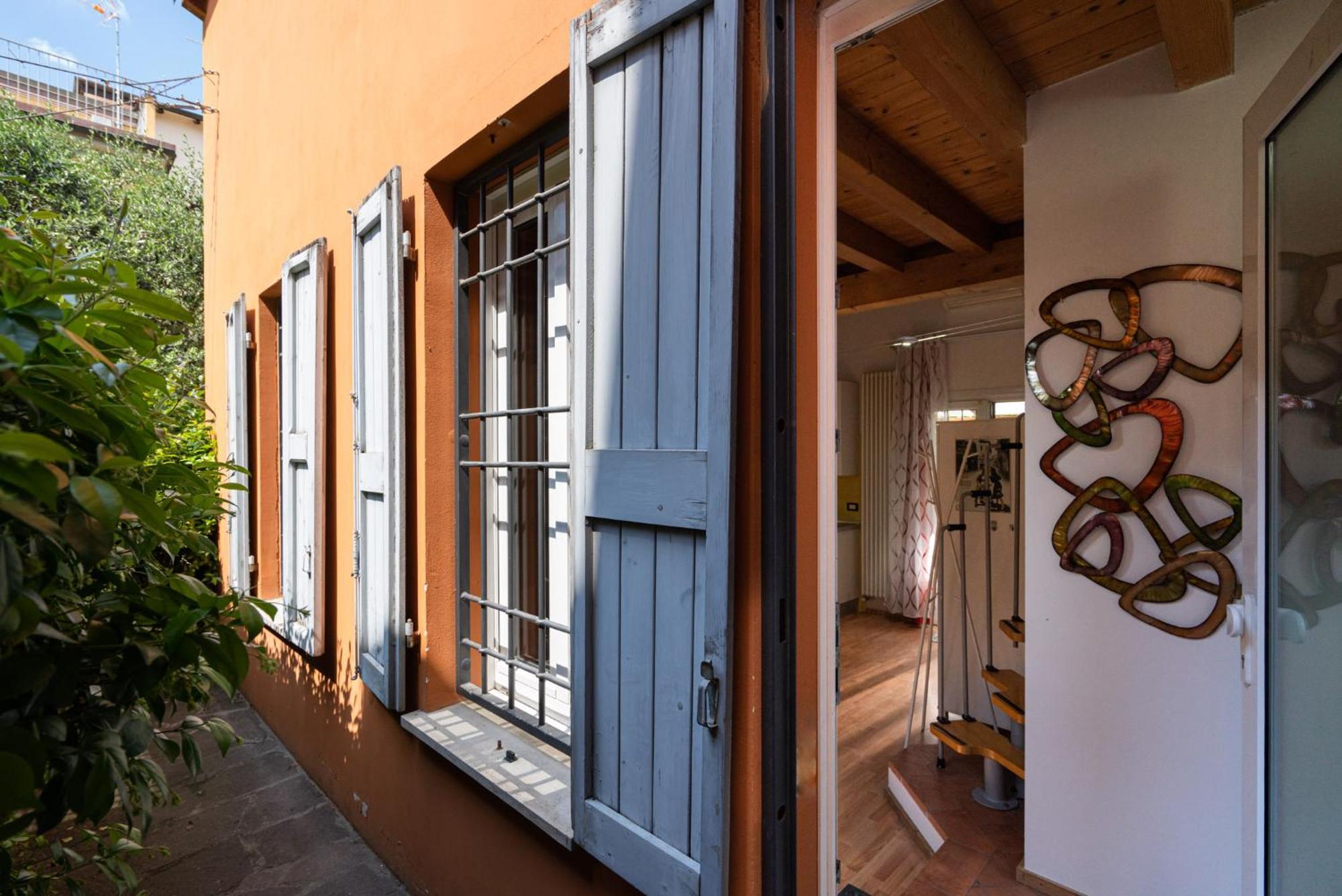 Authentic Bologna Relax: 10 Minutes From The Heart Of Town Apartment Bagian luar foto